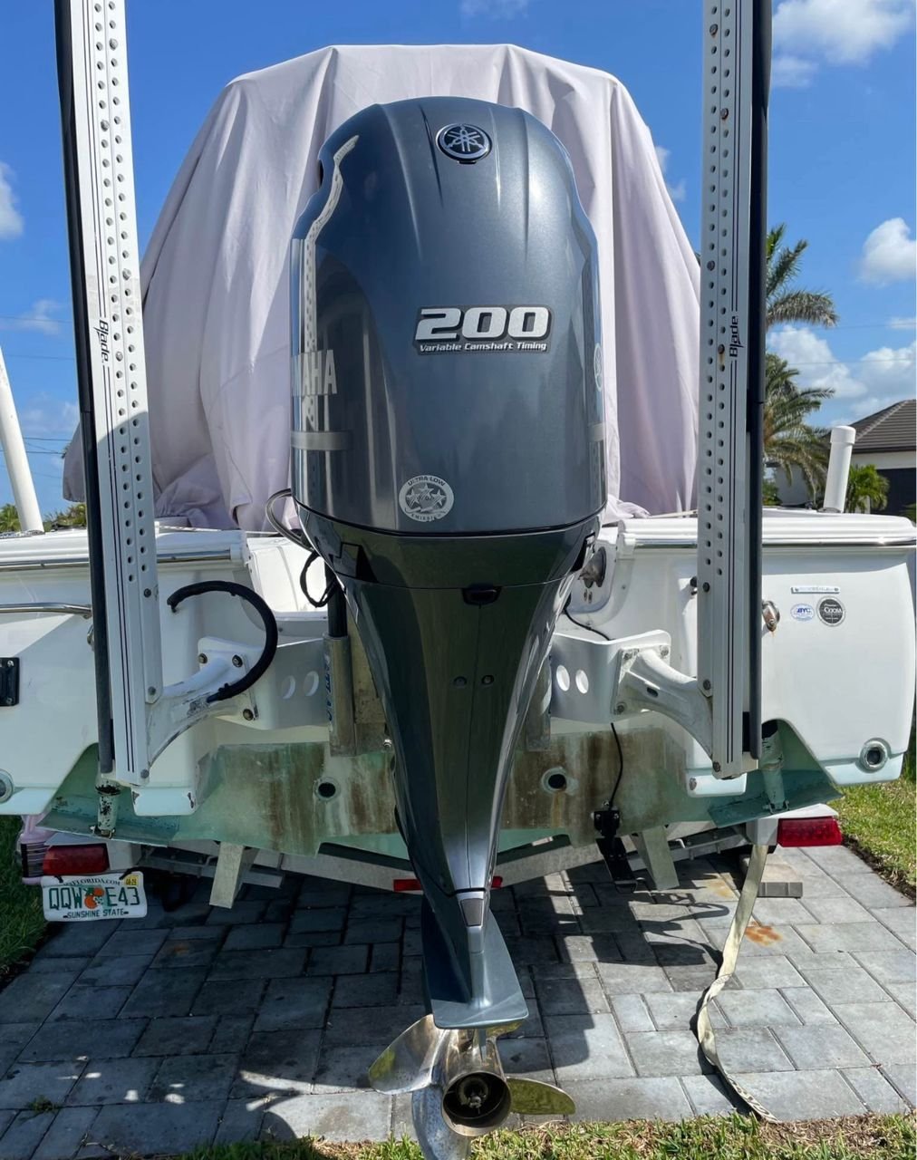 200HP YAMAHA - Outboard Engine Guide